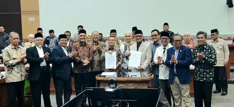 DPR Sepakati Biaya Haji 2027 Naik, Tapi Beban yang Dibayar Jemaah Justru Turun